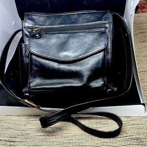 Bass Crossbody bag